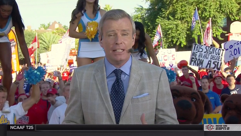Illustration for article titled jet fUel Can't meLt steel beAms: Your Tucson College GameDay Sign Roundup
